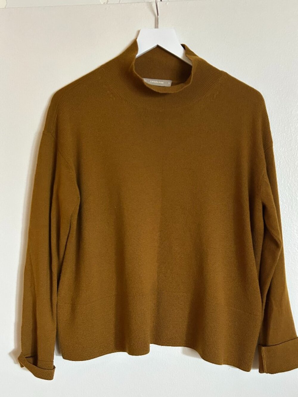 Everlane Cashmere Square Turtleneck Sweater in Brass Size M